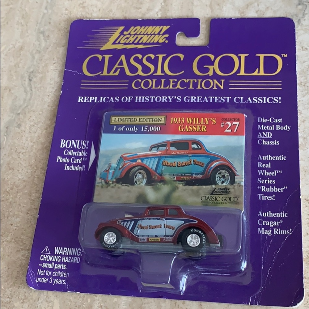 Johnny Lightning Classic Gold Collection